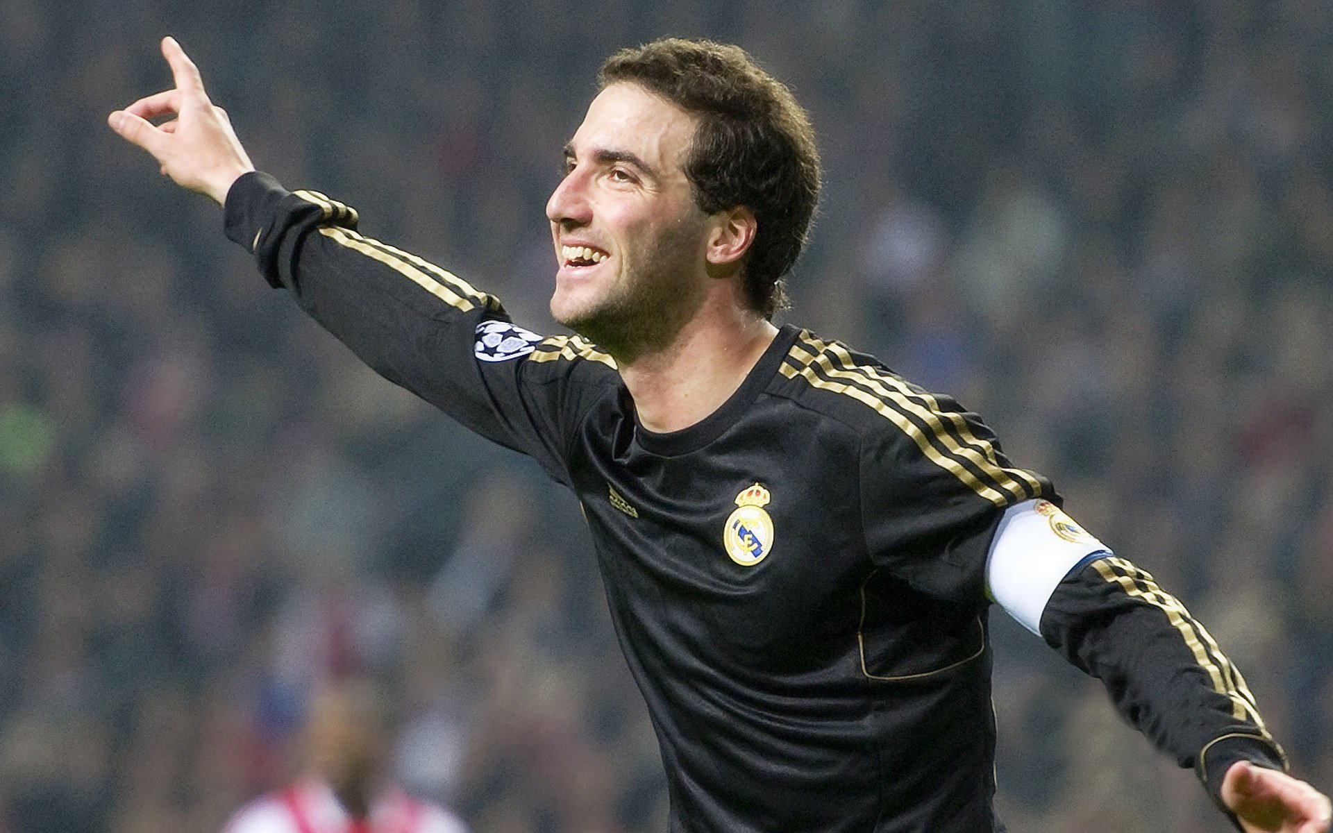 CBA赛场的中国少年燃爆全场,中国男篮少年队