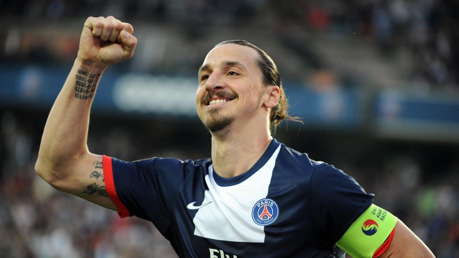 外教更迭频繁导致战术不连贯